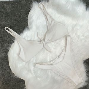 WHITE BIKINI HIGHWAISTED W/ TIE FRONT TOP